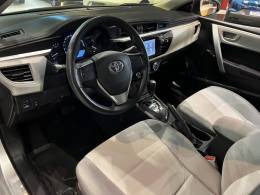 TOYOTA - COROLLA - 2015/2016 - Prata - R$ 81.900,00