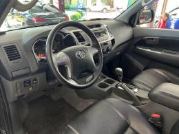 TOYOTA - HILUX - 2015/2015 - Preta - R$ 107.900,00