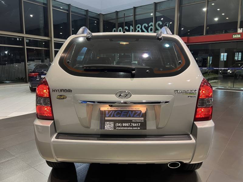 HYUNDAI - TUCSON - 2013/2014 - Prata - R$ 56.800,00