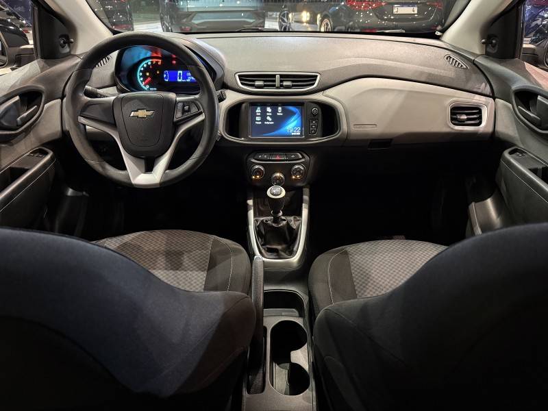 CHEVROLET - ONIX - 2018/2018 - Preta - R$ 58.800,00