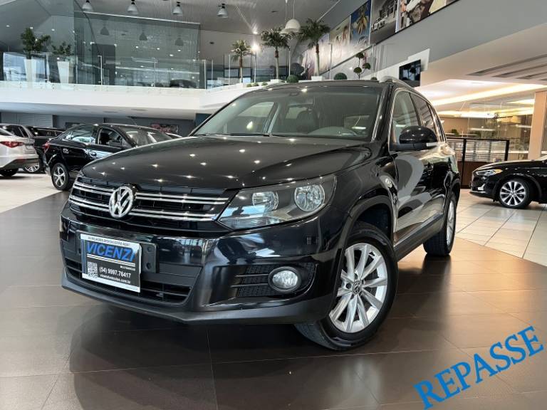 VOLKSWAGEN - TIGUAN - 2013/2013 - Preta - R$ 55.800,00