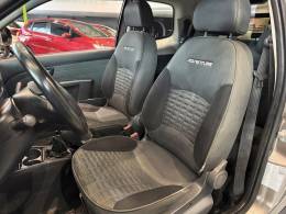 FIAT - STRADA - 2012/2013 - Cinza - R$ 58.800,00