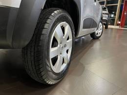 RENAULT - KWID - 2017/2018 - Prata - R$ 39.900,00