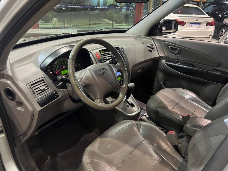 HYUNDAI - TUCSON - 2013/2014 - Prata - R$ 56.800,00