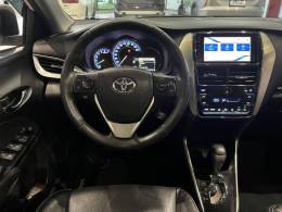 TOYOTA - YARIS - 2019/2020 - Branca - R$ 89.800,00